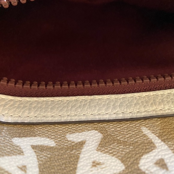 Authentic Coach Vale Gallery Pouch In Signature Canvas With Rexy By Guang Yu - Picture 6 of 9